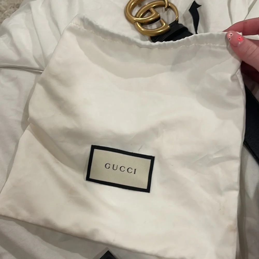 Gucci Black Leather Belt - AUTHENTIC - Picture 4 of 5